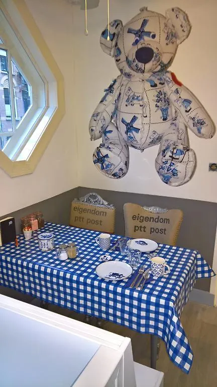 A Bed & Breakfast Flynt Amsterdam 3*,